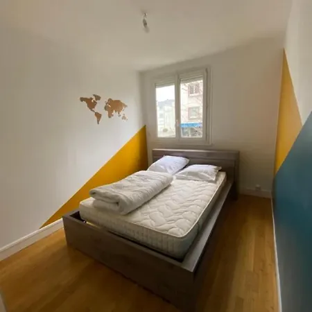 Very Bright And Quiet Cocoon Near Downtown Nantes